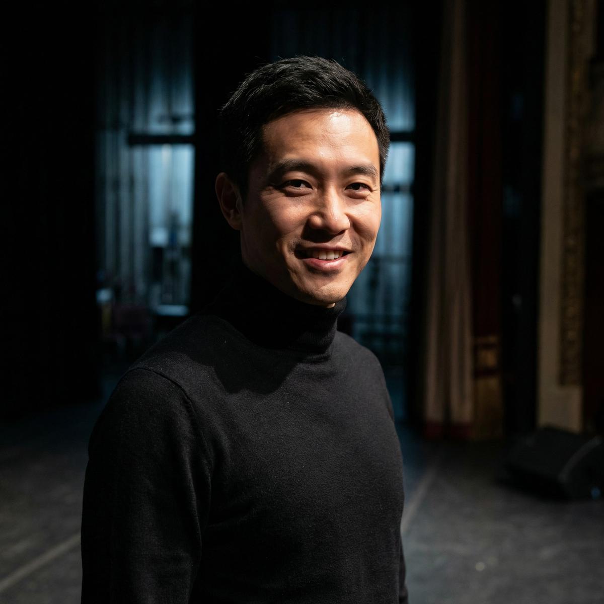 母狗官网演员顾问